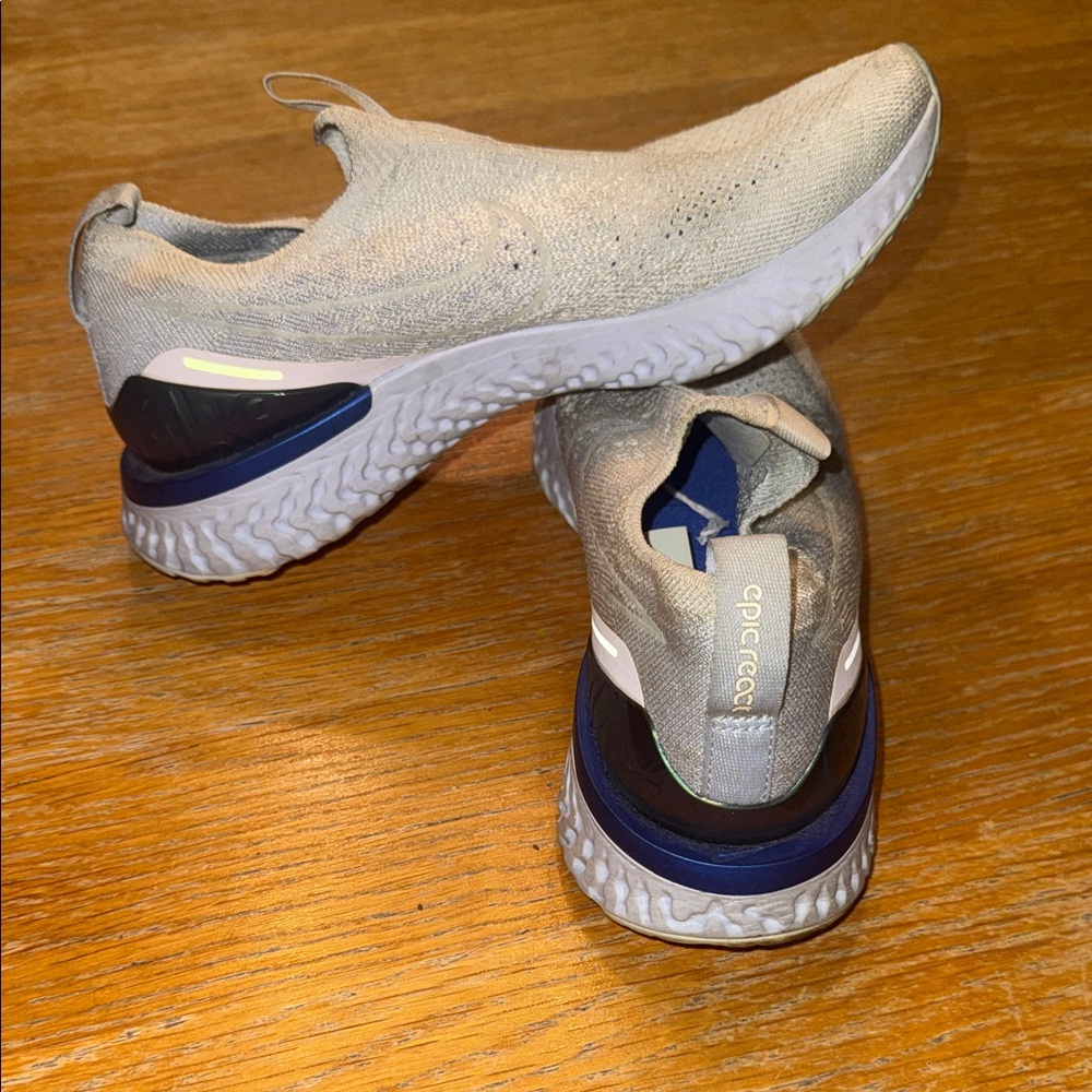 Nike Epic Phantom Slip-On Sneakers - Picture 5 of 6
